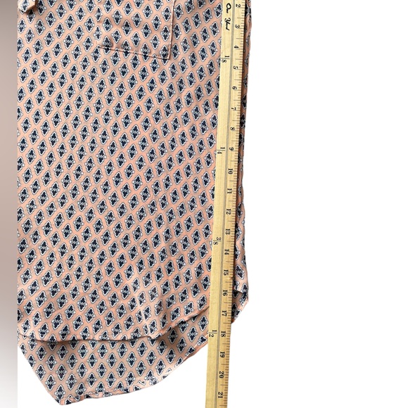 PLEIONE Peach and Navy Print Sleeveless High-Low Blouse - Size XL - Picture 6 of 6